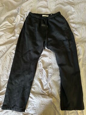 ESSENTIALS Black Men’s Jogger Sweatpants